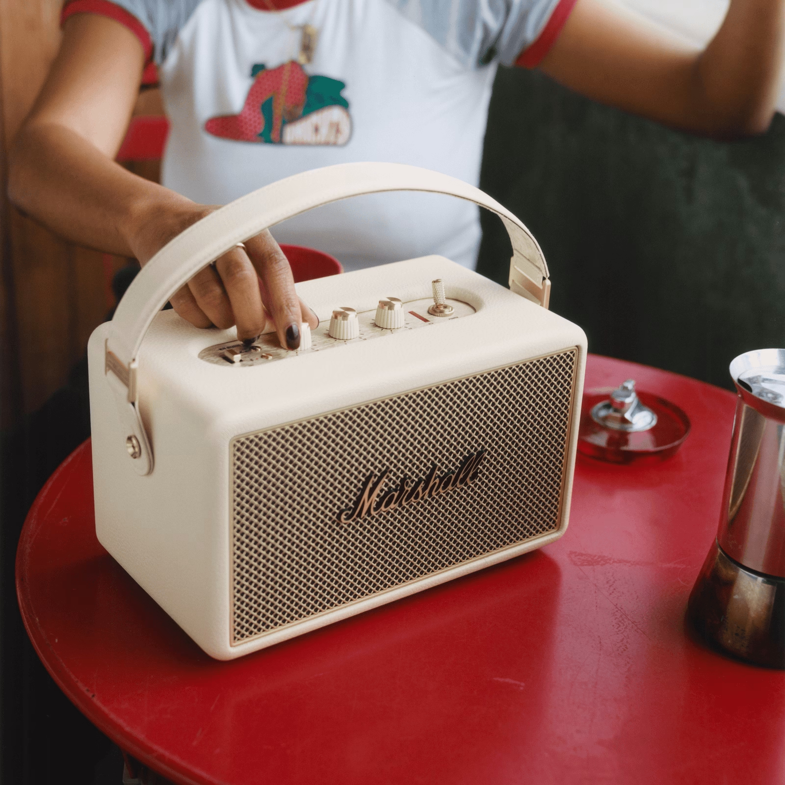 Колонка Marshall KILBURN III Cream - Покупайте в официальном